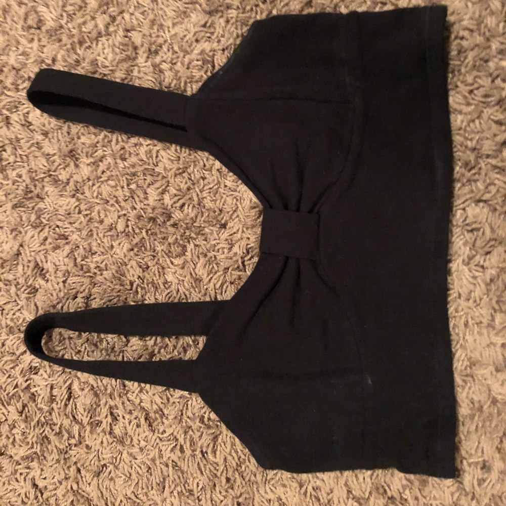 Black Super crop tank